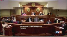 Alabama, no ad aborto: la legge Usa più severa thumbnail