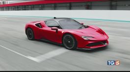 SF90, ibrida da record la Ferrari nel futuro thumbnail