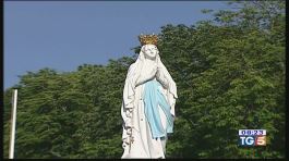 Il Papa "commissaria" il santuario di Lourdes thumbnail