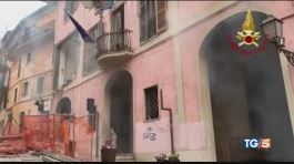 Fuga di gas, esplosione nel palazzo del Comune thumbnail