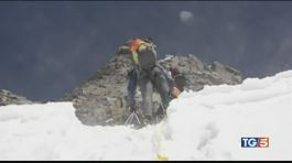 Valanga su alpinisti, 4 italiani da salvare thumbnail