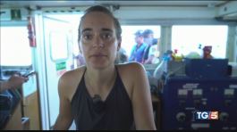 Sea Watch a Lampedusa "migranti allo stremo" thumbnail