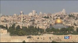 Scontri e feriti a Gerusalemme thumbnail