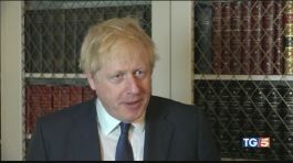 Brexit, sì della Regina al parlamento sospeso thumbnail