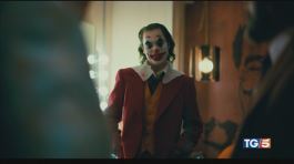 Phoenix e De Niro "Joker" a Venezia thumbnail