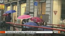 Domenica con l'ombrello thumbnail