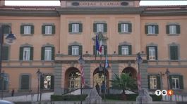 Accoltella la moglie davanti ai tre figli thumbnail
