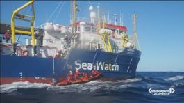 Migranti: si inaspriscono i toni tra Di Maio e Salvini thumbnail