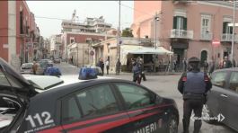 Continuano a sparare ai carabinieri thumbnail