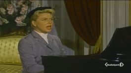 Era (ancora) la fidanzata d'America thumbnail