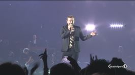 Cesare Cremonini: 20 anni di carriera e un tour negli stadi thumbnail