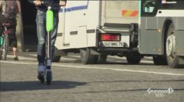 La moda dei monopattini elettrici thumbnail
