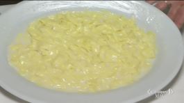 Le fettuccine Alfredo thumbnail