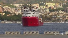 L'Ocean Viking va a Taranto thumbnail