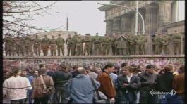 30 anni fa la caduta del muro di Berlino thumbnail