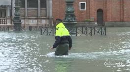Venezia di nuovo sommersa thumbnail