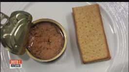 Minerbe: tonno e cracker a una bimba alla mensa scolastica thumbnail