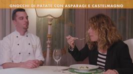Gnocchi di patate con asparagi e Castelmagno thumbnail