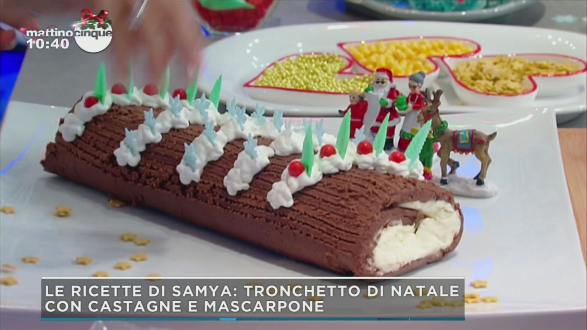 Tronchetto Di Natale Con Castagne.Tronchetto Di Natale Mattino Cinque Video Mediaset Play
