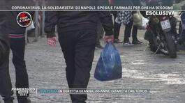 Coronavirus, i raid della solidarietà tra le vie dei Quartieri Spagnoli a Napoli thumbnail