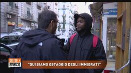 Il quartiere di Napoli "ostaggio" degli immigrati thumbnail
