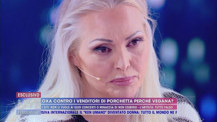 Anna Oxa Penso Che L Umanita Sia Arrivata All Estinzione Live Non E La D Urso Video Mediaset Play