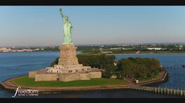 New York: soli ai piedi di Lady Liberty thumbnail