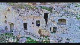 Gravina, Puglia: una città scavata nella roccia thumbnail