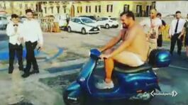Scooter in mare, Balo prosciolto thumbnail