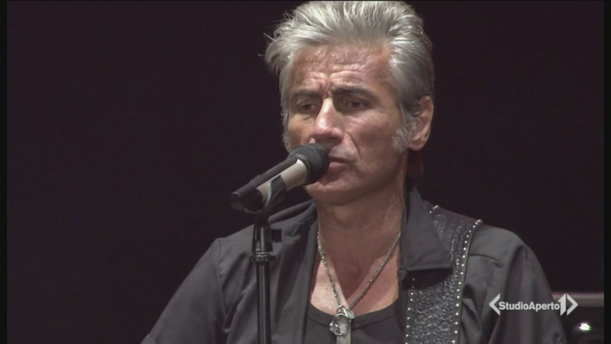 Buon Compleanno Ligabue Studio Aperto Video Mediaset Play