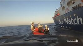 Verso Palermo la nave dei migranti thumbnail