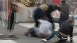 Botte da covid e senza mascherina thumbnail