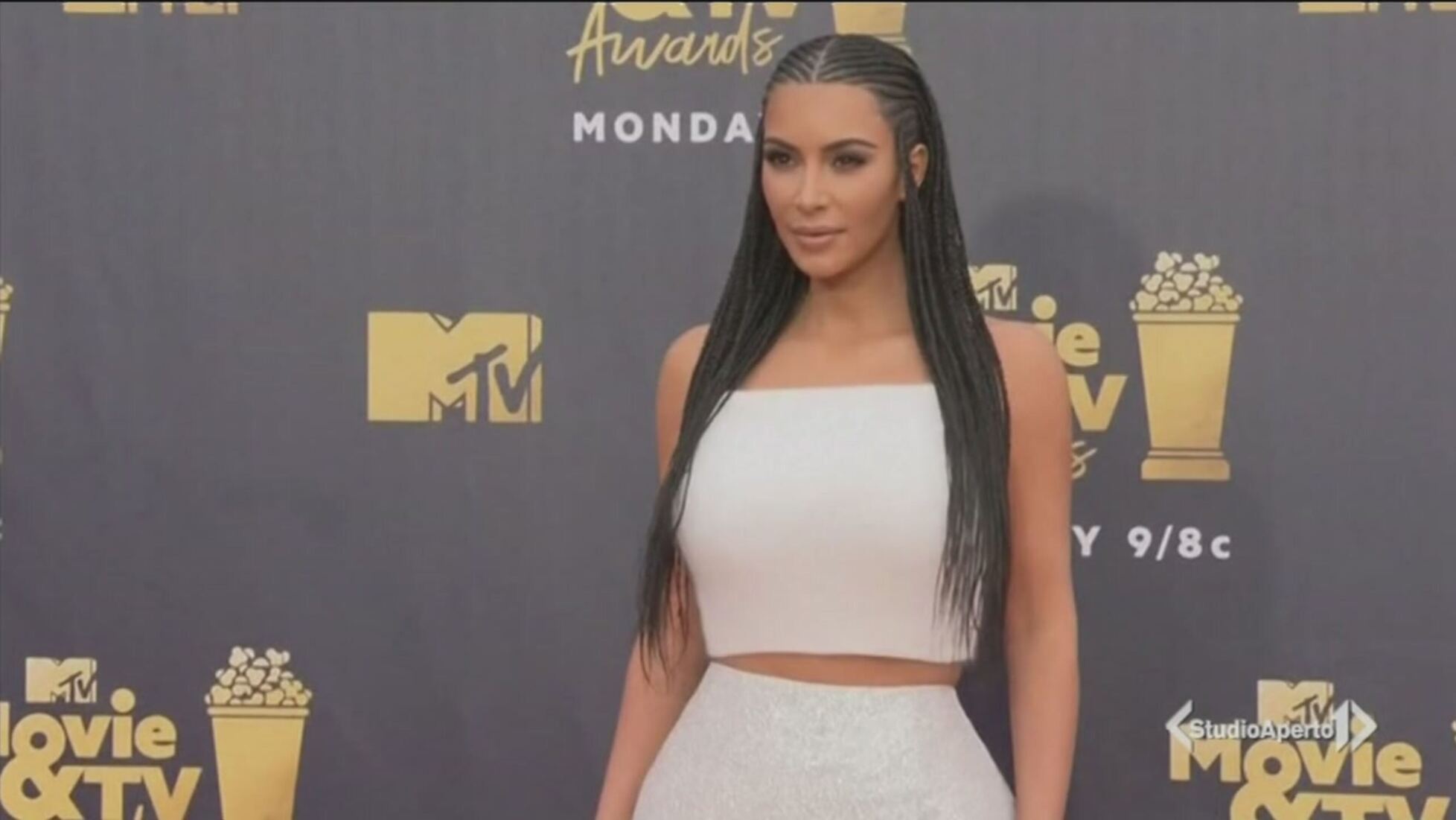 Studio Aperto: Kim Kardashian, 40 anni da record Video | Mediaset Infinity