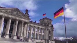 La Merkel chiude la Germania thumbnail