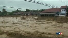 Alluvione Indonesia, catastrofe Giacarta thumbnail
