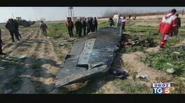 L'Iran ammette: aereo abbattuto da un razzo thumbnail