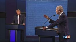 Trump - Biden in tv a colpi di insulti thumbnail