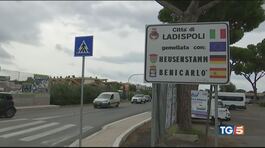 Sportivi in palestra Violenti per strada thumbnail