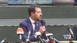 Salvini, tutto rinviato "Non ho agito da solo" thumbnail