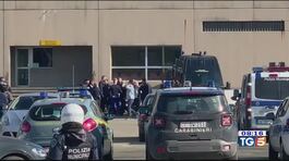 Carceri e proteste, detenuti in rivolta thumbnail
