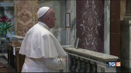Pellegrinaggio del Papa invocando un miracolo thumbnail