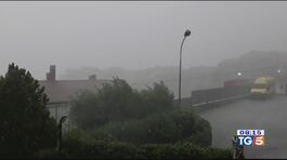 Maltempo al nord, incendi al sud thumbnail