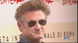 Sean Penn compie 60 anni thumbnail