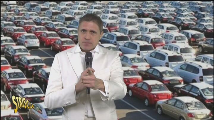 Milan Juve E I Momenti Piu Divertenti Dell Ultima Giornata Striscia La Notizia Video Mediaset Play