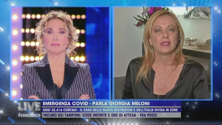 Live Non E La D Urso Puntata Dell 8 Novembre Video Mediaset Play