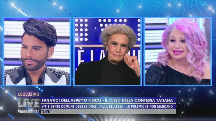 Walter Zenga Contro Le Sfere Live Non E La D Urso Video Mediaset Play
