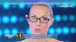 Annalisa Minetti con gli occhiali speciali thumbnail