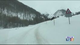 Nord, nevicate e slavine mareggiate al centrosud thumbnail