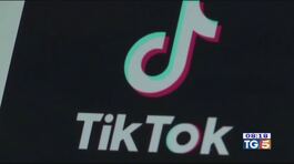 Tik tok, garante blocca gli account dei minori thumbnail