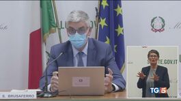 Contagi non salgono "terza dose a over 60" thumbnail